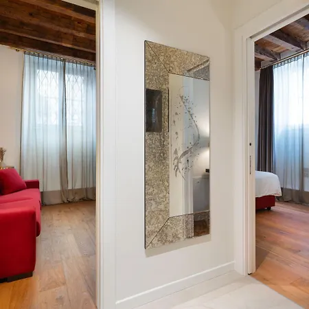 Palazzo Gaspari Heritage Residences * Werona